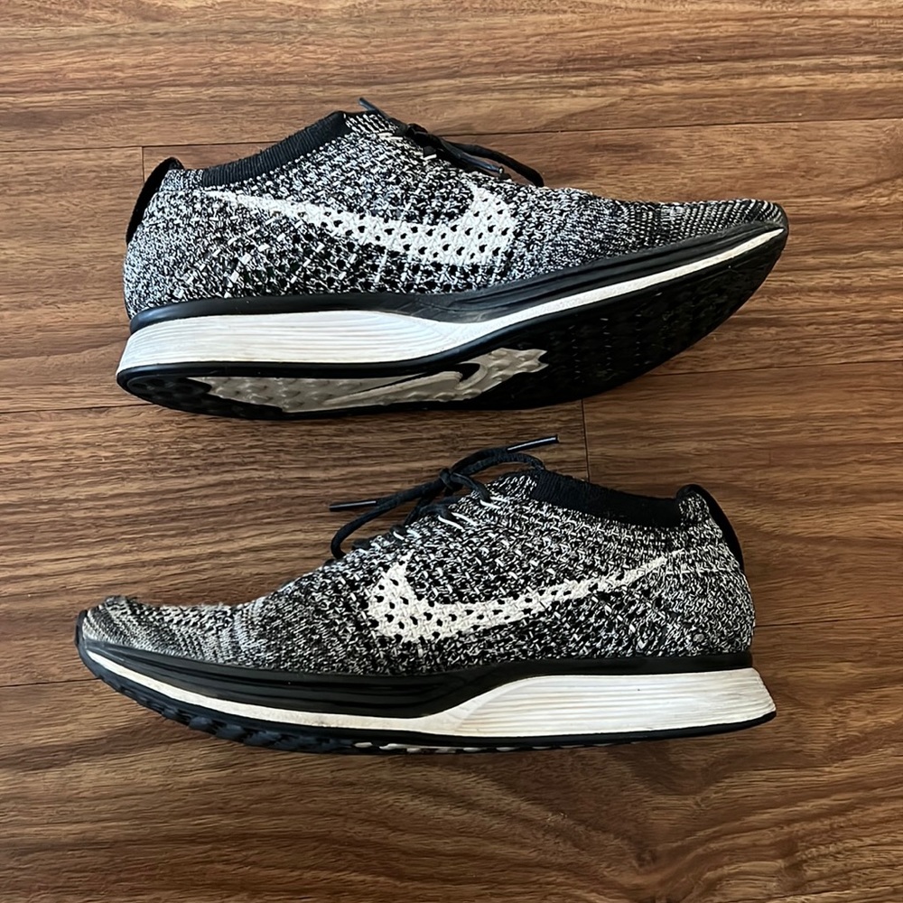 Nike Flyknit Racer